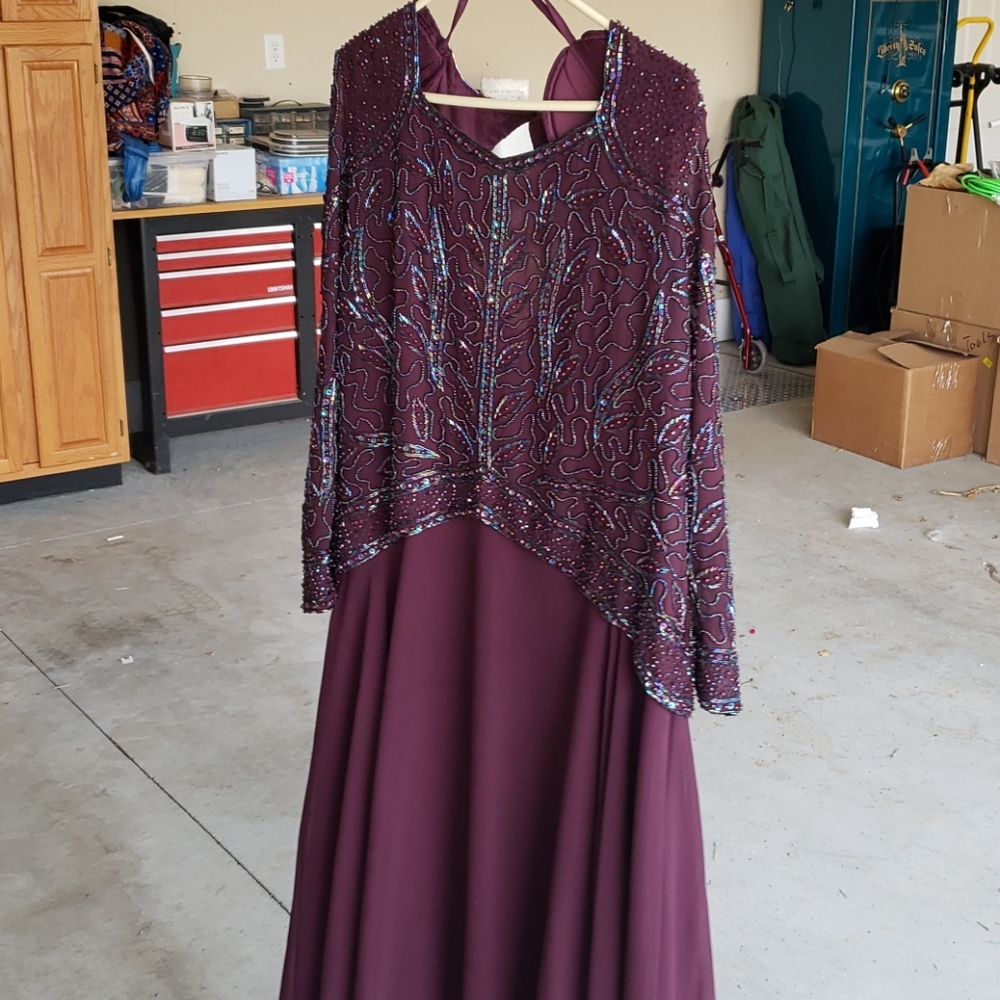 Womens formal dress Beaded Drama size 18/20
